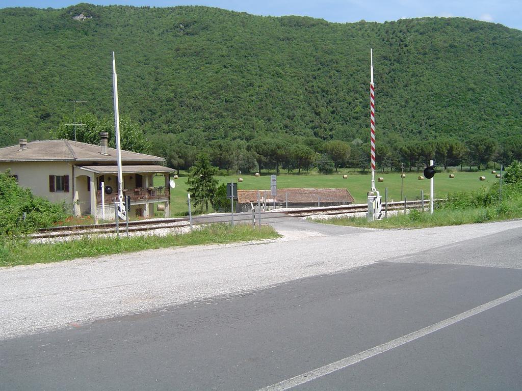 L' Antico Casale Villa Le Marmore Exterior photo